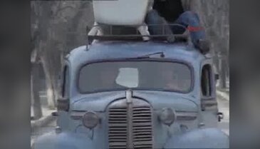 Kemal Sunal'a Mavi Boncuk'lu anma