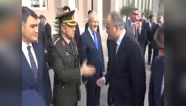 Bakan Özlü'den üniversite açılışında başkanlık mesajı