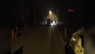 Bursa'da minibüsle çarpışan otomobil üçe bölündü