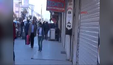 Zabıta esnafla görüştü, Hakkari'deki kepenkler açıldı