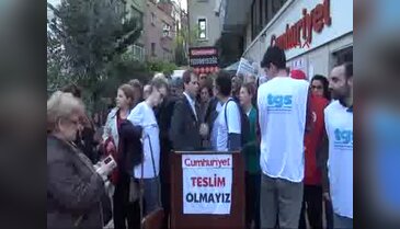 Sınır tanımayan Gazeteciler'den Cumhuriyete destek