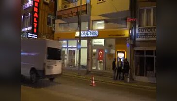 Banka şubesinde boşanma dehşeti: 2 ölü