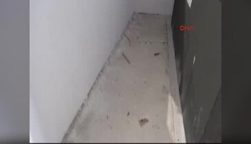 Ölüm olayı üzerine hastane duvarında tel örgü