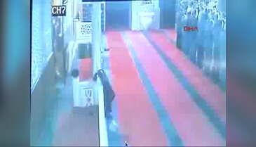 Camideki hırsızlık güvenlik kamerasında
