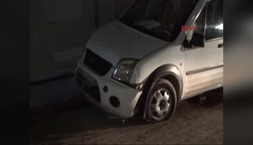 Ak Parti ilçe başkanının işyerine ses bombası atıldı