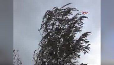 Gökçeada ve Bozcaada'ya iki gündür deniz ulaşımı yok