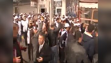 Sağlık Bakanlığı'na yürümek isteyen gruba biber gazlı müdahale