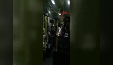 Şoför otobüse kartını kullanarak ücretsiz binen yaşlı kadına öfkelendi