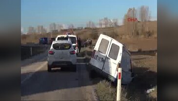 Tekirdağ'da kamyonla, otomobil kafa kafaya çarpıştı: 2 ölü