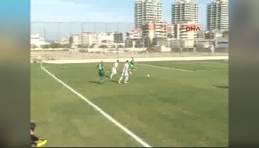 Bursaspor'da büyük şok, antrenman maçında ayağı kırıldı - 2