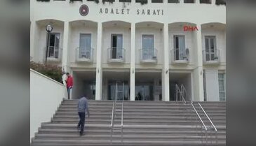 Kuzenini bıçaklama anı kamerada