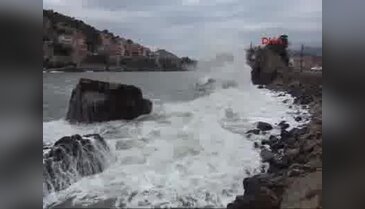 Amasra'da dev dalgalar oluştu