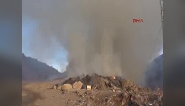 Çöplük yangını Bodrum'u dumana boğdu