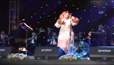 Sibel Can yaşını küçülttürdü: İşte gerçek yaşı
