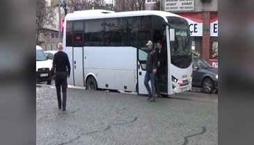 Bursa'daki olaylarda gözaltına alınan HDP'liler adliyeye sevk edildi