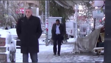 Doğu'yu kar vurdu: 300 mahalle yolu kapandı