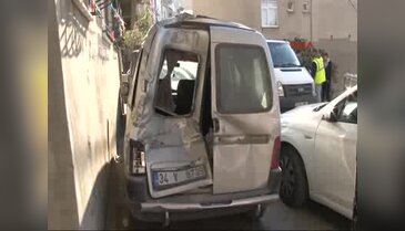 Sarıyer'de TIR sokağı birbirine kattı