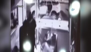 Kuyumcu soyguncularının hayal kırıklığı kamerada