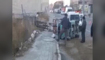 Forklift devrildi: 1 ölü, 1 yaralı