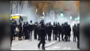 Fransa'da "Teröre Lanet" mitingine PKK'lı grup saldırdı