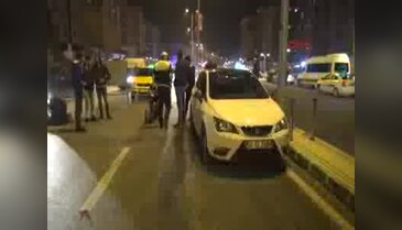 Devrilen motosiklette bulunan yolcu yaralandı