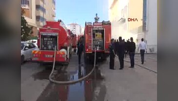 Oto yedek parça deposunda yangın korkuttu