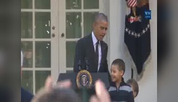 Obama, ABD Başkanı olarak son kez iki hindiyi affetti