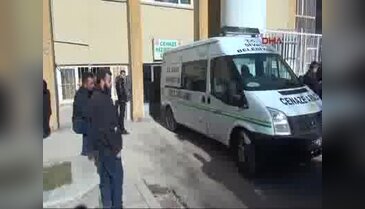Polisin kazayla vurduğu istasyon görevlisi öldü