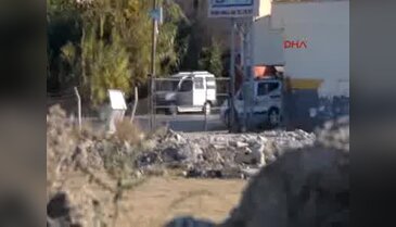 Adana Valiliği'ne bombalı araçla saldırı: 2 ölü, 33 yaralı - 2