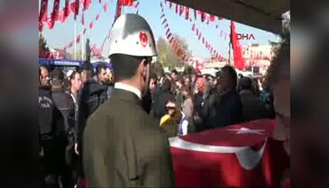 Şırnak'ta şehit olan uzman çavuş Tuncay Arslan Antalya'da son yolculuğuna uğurlandı - 2