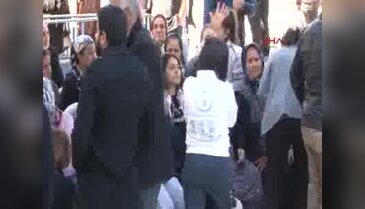 Adana'da patlama kurbanları gözyaşlarıyla uğurlandı