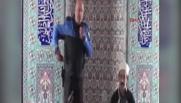 Bursa'da cuma vaazı polisten - 2