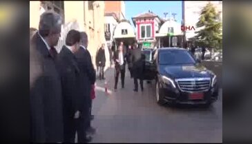Bakan Eroğlu, 'İsrail'e üçüncü yangın uçağını da gönderdik'