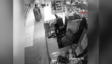 Marketten 76 bin liralık soygun kamerada - 2