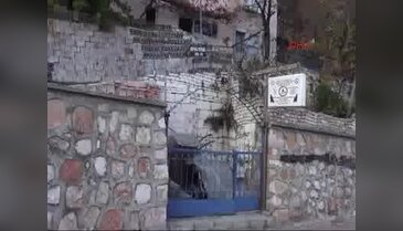 Engellilerin kendi dernek binalarına gitmeleri imkansız