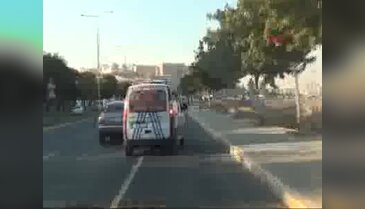 Şanlıurfa'da öğrenci servisi devrildi: Yaralılar var - 1