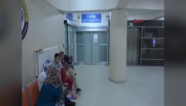 Yeni doğan bebek hastane tuvaletine bırakıldı