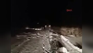 Bursa Uludağ'da 30 araç mahsur kaldı