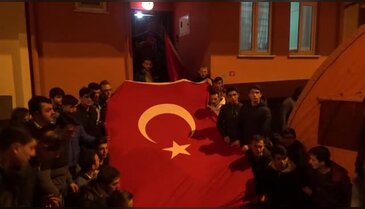 Bursalı şehidin evinde bayrak nöbeti