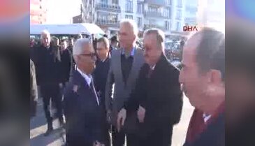 Şehit kadın polisin adı, evinin sokağına verildi