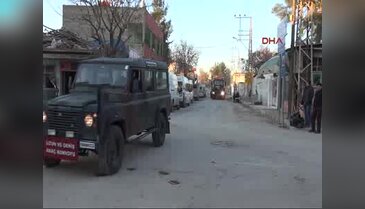 Şanlıurfa'dan, Kilis'in Suriye sınırına askeri sevkiyat