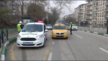 Bursa'da kar lastiği olmayanlar yandı