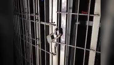 Öğrenci pansiyonunda yangın merdivenindeki asma kilide soruşturma