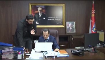 Bursa&nbsp;Emniyet Müdürü Yıldız Yılın Fotoğrafları'nı oyladı