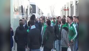 Bursasporlu taraftarlar Beşiktaş maçına akın ediyor - 2
