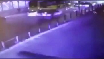 İstanbul'daki patlama anı güvenlik kamerasına yansıdı