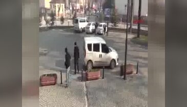 Bursa'da genç kızın iç çamaşırından, 82'lik ninenin ise belinden çıktı!