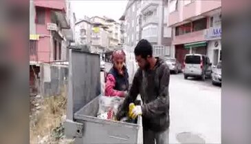 Çöpten bulduğu hard disklerden çocuk istismarı videoları çıktı