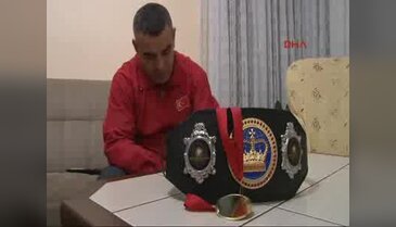 Zabıta boksör İngiltere'den galibiyetle döndü