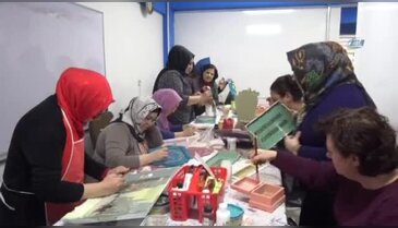 Evdeki stresi fırçalarla atıyorlar